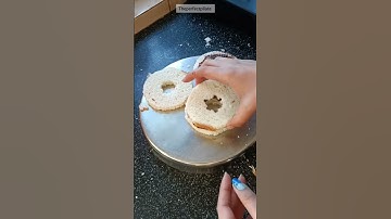 Donuts with 3 ingredients in 5minutes? IMPOSSIBLE right? WATCH THIS🫢 #shorts #recipe #youtubeshorts