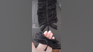 Macrame feathers