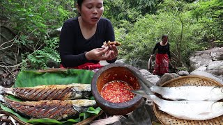 Survival cooking in forest: - Yummy Cooking fish Easy for Food in Jungle # 261