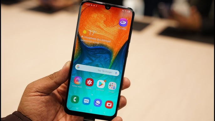 Samsung Galaxy A30 Hands On - YouTube