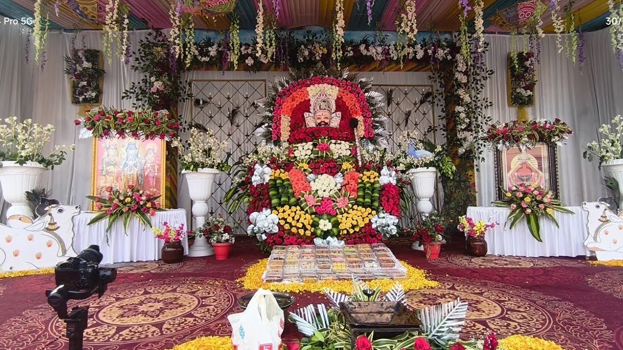 Ronak vastra Bhandar nawalgarh is live