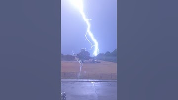 THE MOST DANGEROUS LIGHTNING STRIKE EVER CAUGHT ON CAMERA #shorts #lightning #thunderstorm