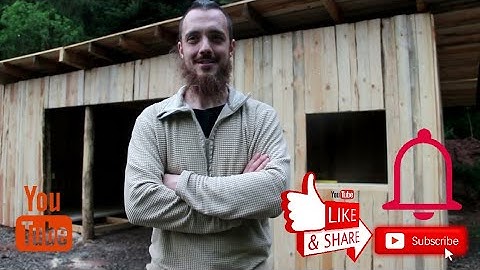 Blacksmith Shop Build Part 2, Mega Pizza Structure.