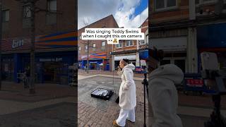 Download Lagu I think she's a Teddy Swims fan 👀#teddyswims #losecontrol #busker #singing #singer #cover #shorts MP3 Download Lagu I think she's a Teddy Swims fan 👀#teddyswims #losecontrol #busker #singing #singer #cover #shorts MP3