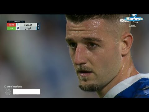 هدف الهلال الثالث على الاخدود سافيتش من ركلة حرة يا مجنون