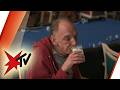 Pflegeheim erlaubt Alkoholkonsum: Wenn Entzug keine Option mehr ist | stern TV Mp3 Song