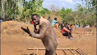 Rev. Alexander Kambiri preaching at the funeral service at Malomo Ntchisi