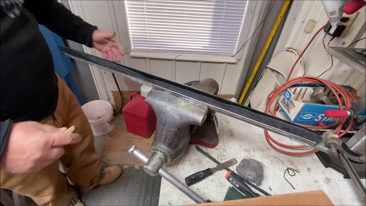 Ремонт передней направляющей окна двери Thunderbird 1964-66 гг.