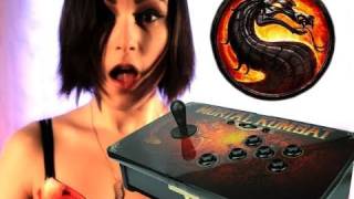⁣Hot Girls Love Mortal Kombat! - Unboxing Porn