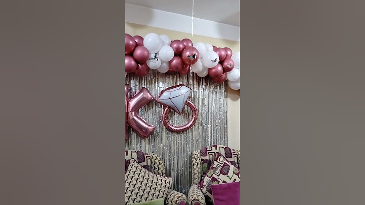 ديكور قرايه فاتحه رقيق جدا 🤍🩷 بالنسبه للحرف اللي ناقص العروسة كانت بتختار حرفها يتحط فين قام مفرقع 😂