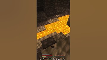 Minecraft - Crazy iron ore Spawn in one small area - over 20 pieces of ore!