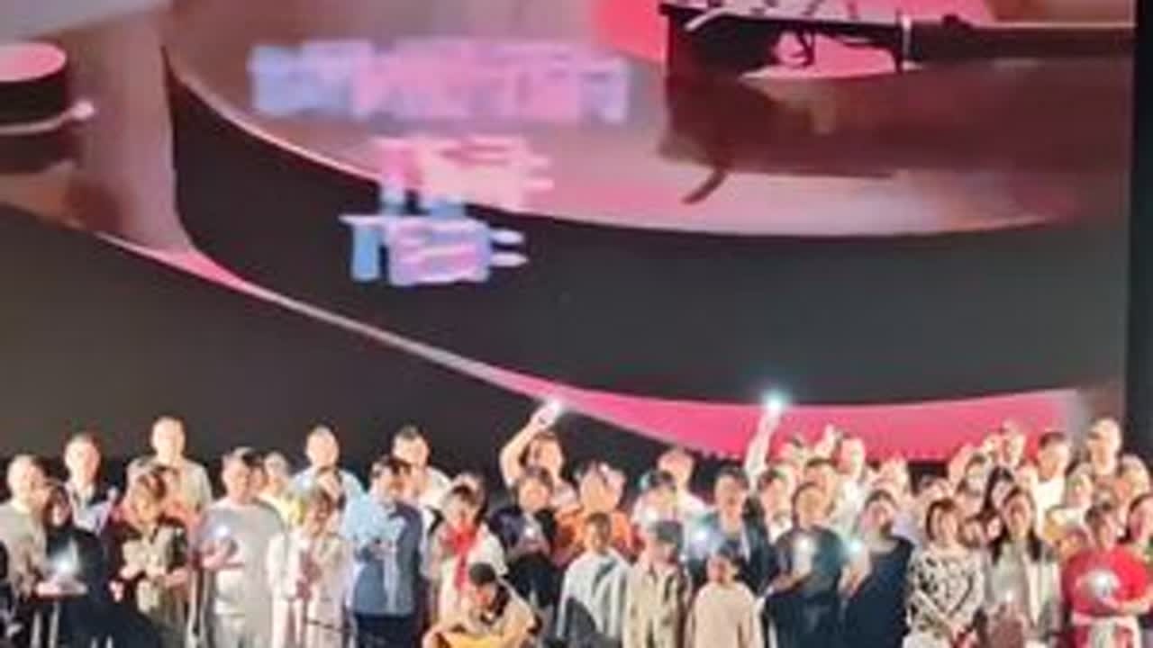光阴歌友社的公益课堂，感恩相遇，声音调整完有专业合唱团的感觉了#世界赠予我的 #流行演唱