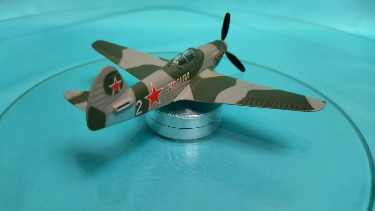 Самолетик военный винтовой - YouTube