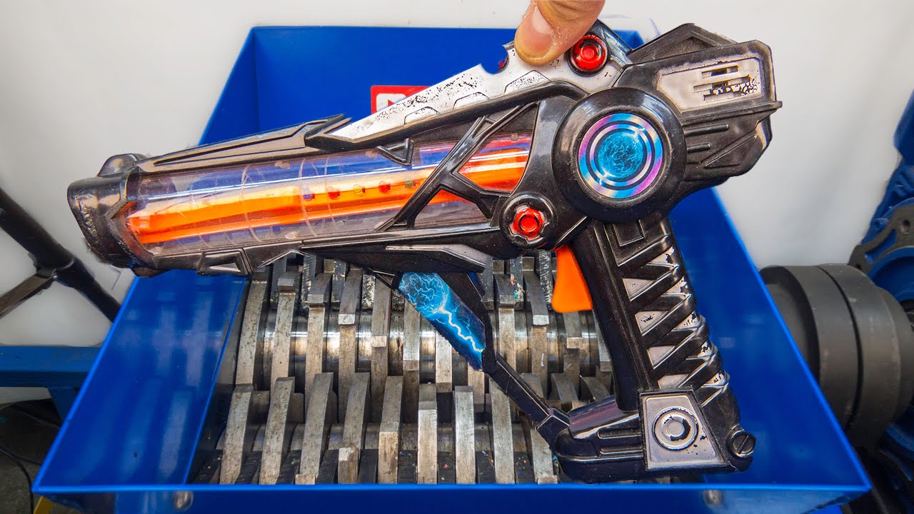 SHAKE GUN VS SHREDDER! - YouTube