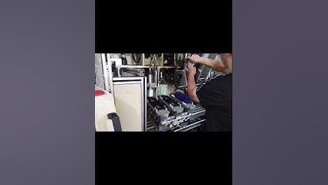 202. SF5A3H 5 axis 3 head drilling and tufting machine drill and tuft push broom TopstarBrushMachine