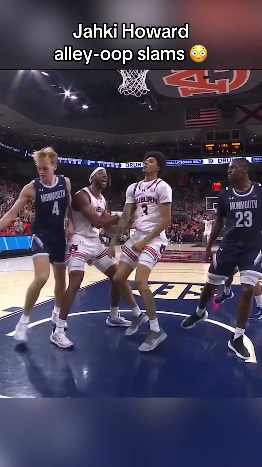 Jahki Howard threw down two alley-oop dunks ??