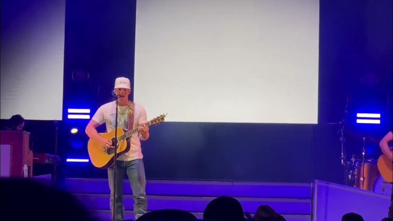 Parker mccollum tails i lose live at the show me center in missouri