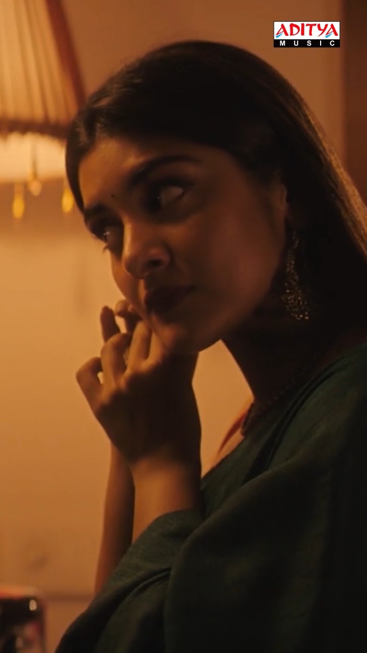 #VasthunnaaVachchesthunnaa  Song #V Movie #shorts