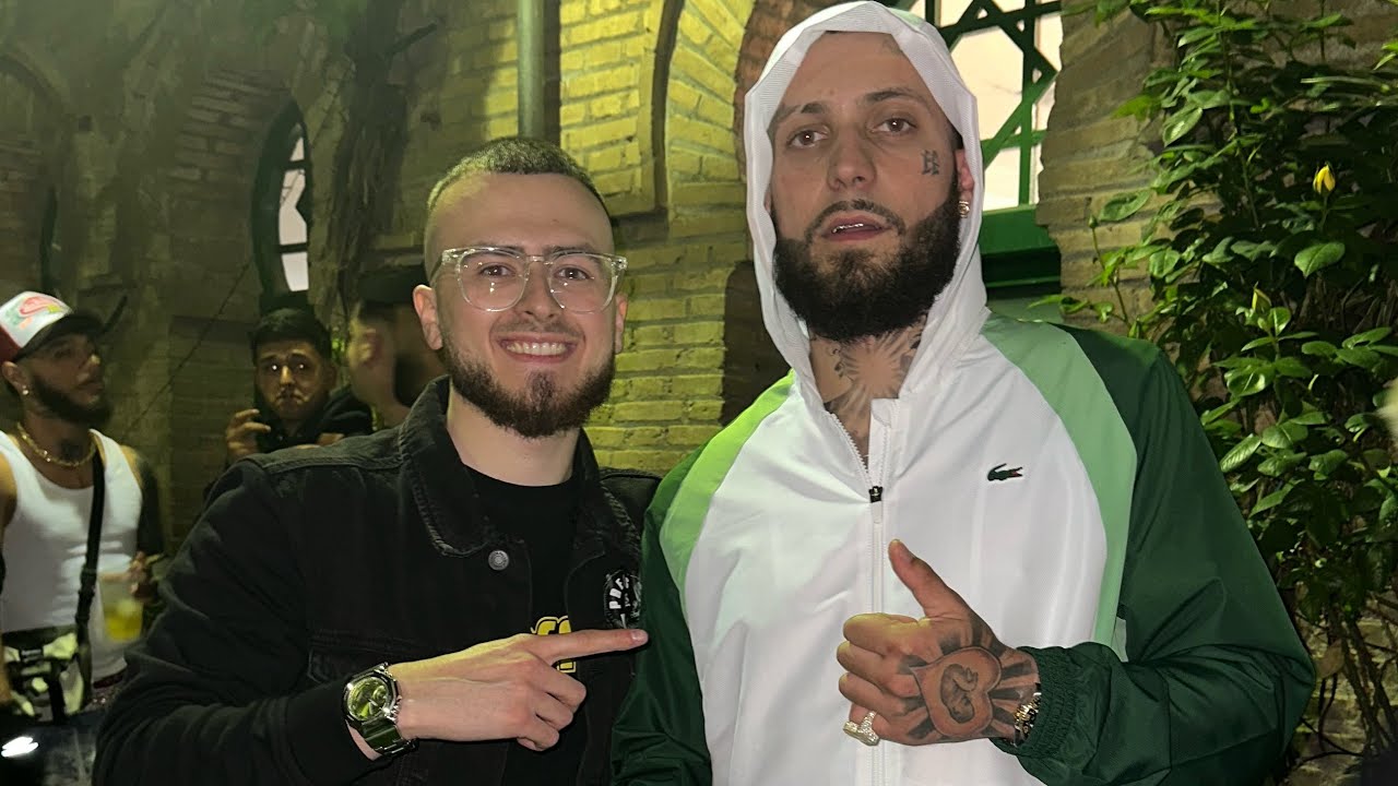 VAMOS AL CONCIERTO DE JC REYES Y LE HACEMOS UN REGALO MUY ESPECIAL