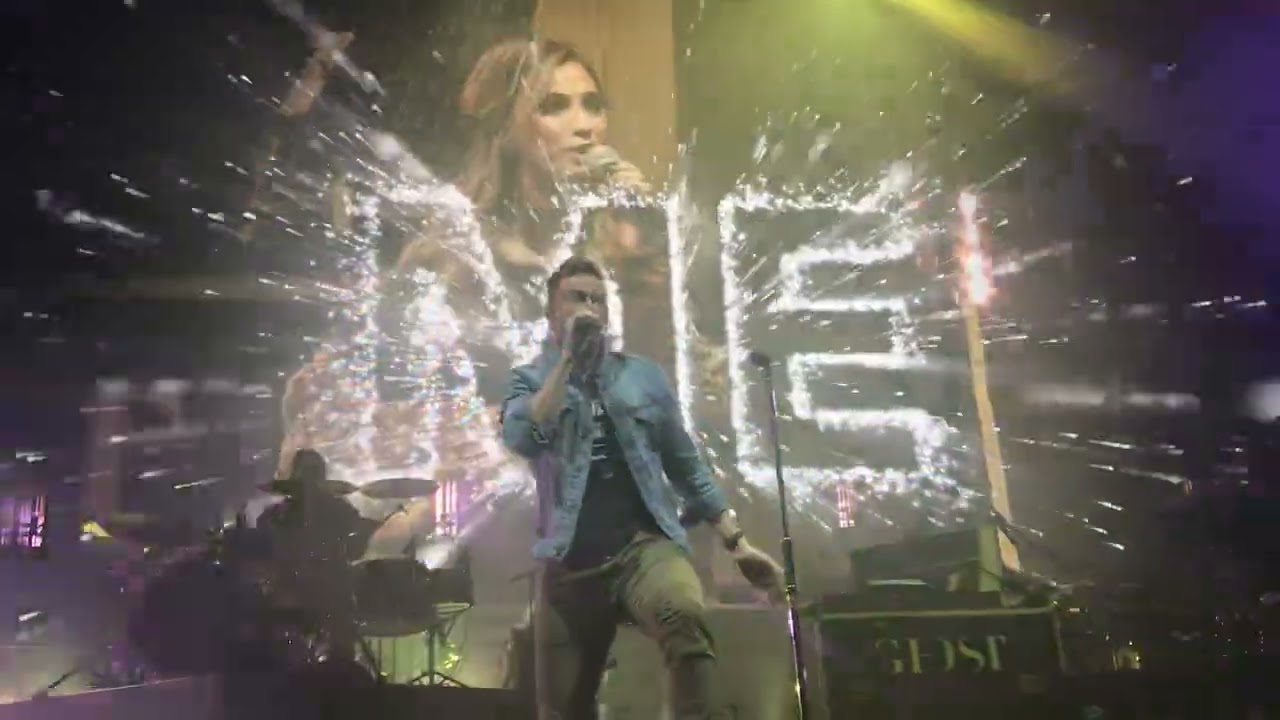 Building 429 “Fear no more” (with Riley Clemmons) at WinterJam 2020 in Grand Rapids, Michigan