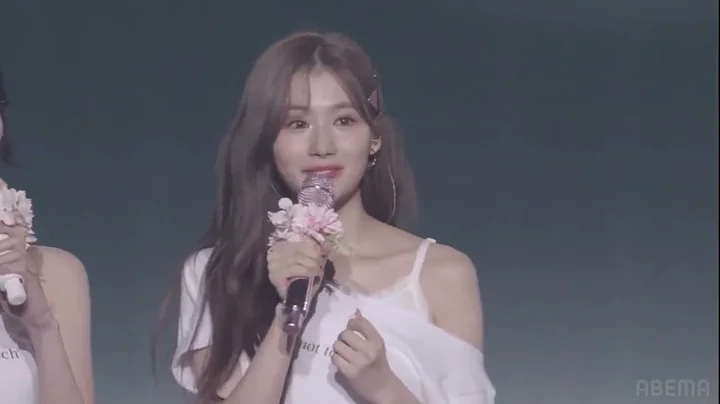 WHEN MISAMO  SPOTTED  NAYEON IN CROWD                       #misamo #nayeon #twice