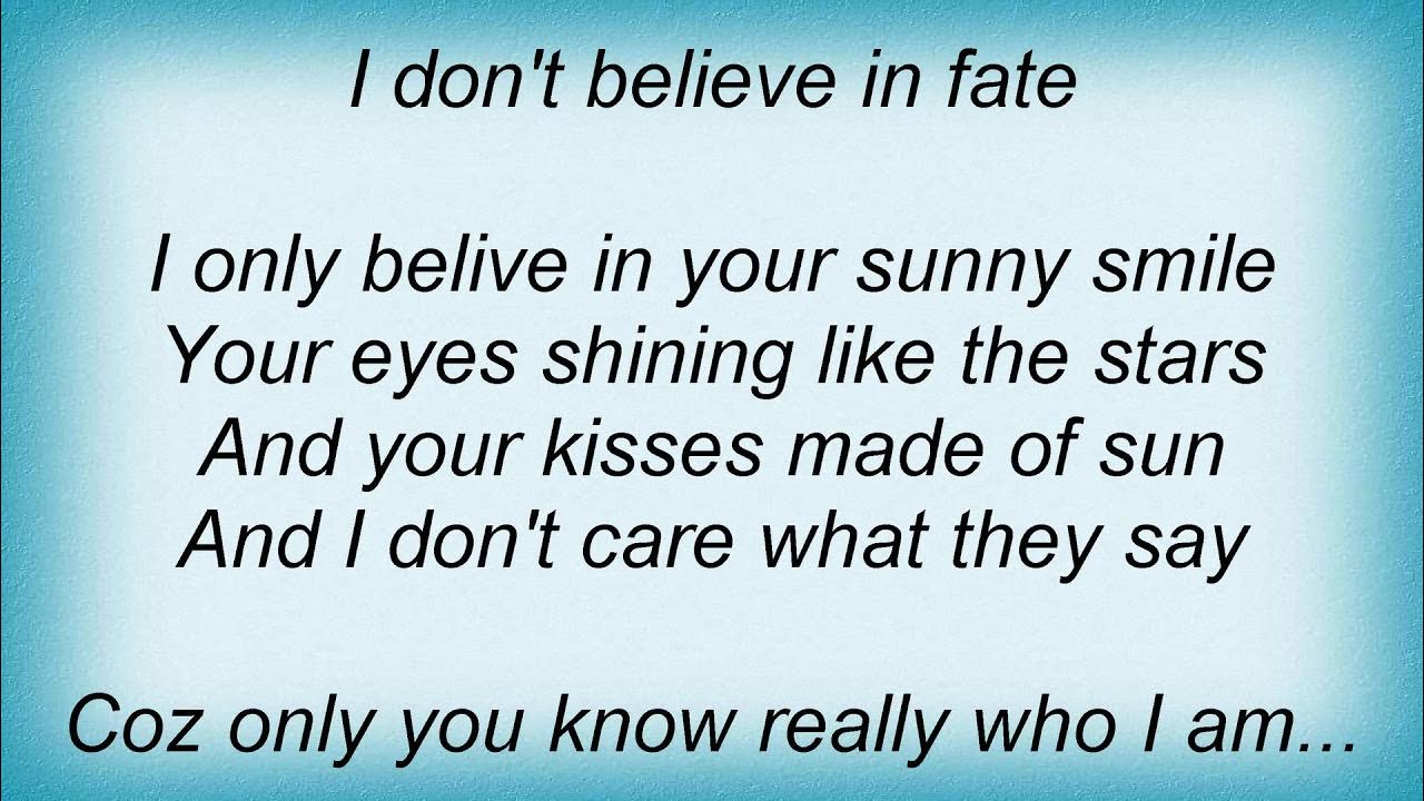 Shakira - I Don't Believe (No Creo) Lyrics - YouTube
