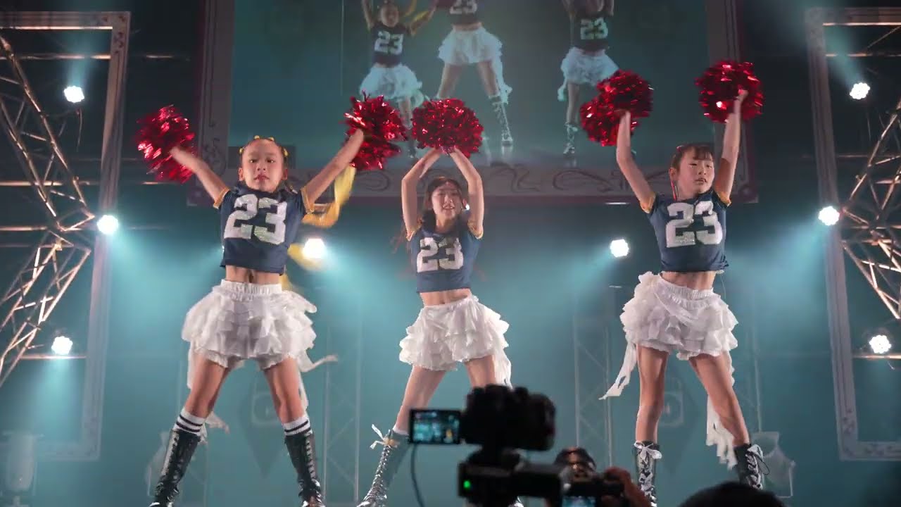 ㉑FLEX広島校SAYAKA KIDS CHEER SURPRISE BOX 2026 2日目 - YouTube