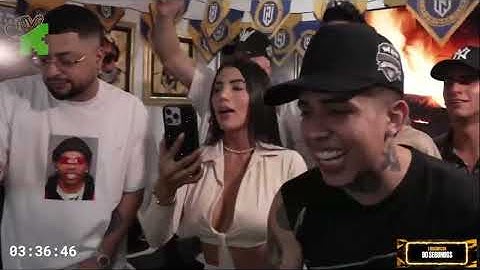 CRIS VALENCIA SE BESA A KARINA EN VIVO!!  ❤️ KICK EN RESUMEN