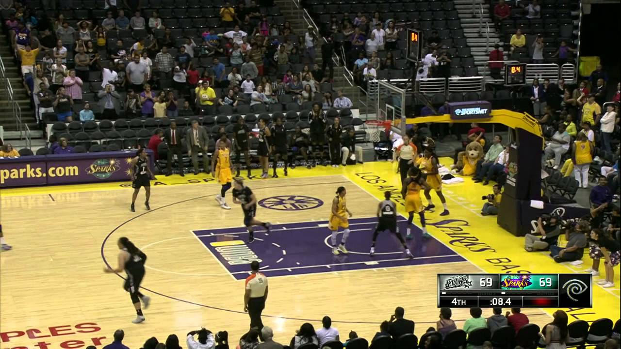 Danielle Robinson's Game Winner Against the Sparks!