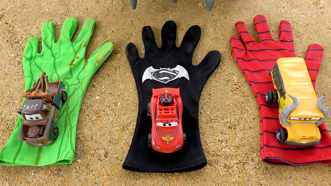 Disney Cars vs Batman, Hulk, Spiderman Hand Funny Toy - BIBO TOYS - YouTube