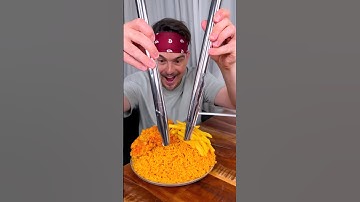 Bagaimana cara menikmati MIE RAMEN bersama teman Anda?😅❤️🍜| CHEFKOUDY