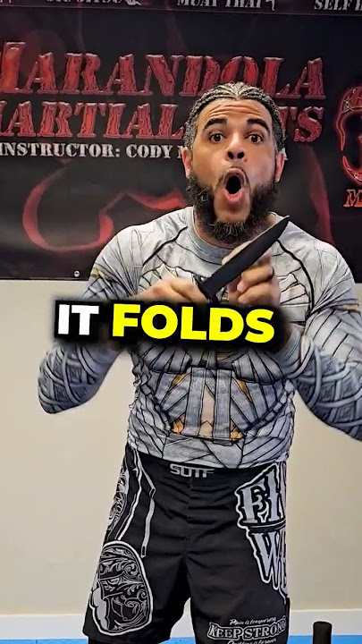 don't stab with a folding knife #selfdefense #knifedefense #martialarts #mma #ufc