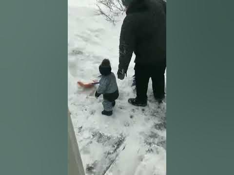 Kid Shovels Snow With His Father! - YouTube