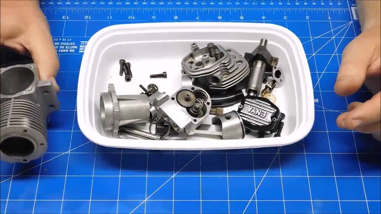 Enya 90-4C A Look Inside Part 2 - YouTube