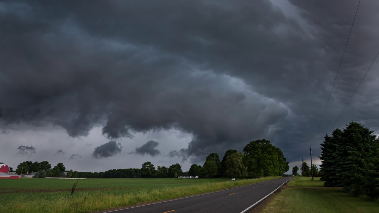 Shelf Cloud Timelapse - June 10, 2020, Lowell, Michigan - YouTube