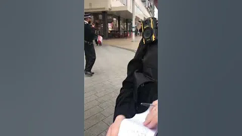 Uk police harass a Christian preacher again