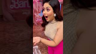 Lipstick Through The Hand