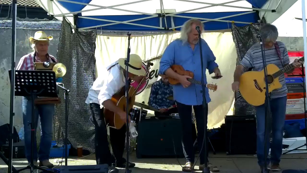 YNAMIT @ Leigh Folk Festival 2018