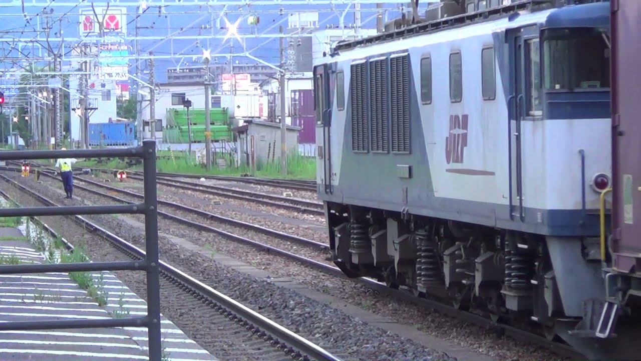 81ㇾ稲沢→南松本【EF64】コンテナ貨物列車…終着の南松本です。…到着後、コンテナの入れ替え作業を行います。(^^;)カメラがギクシャク動きますが、ほぼカットせず公開します。