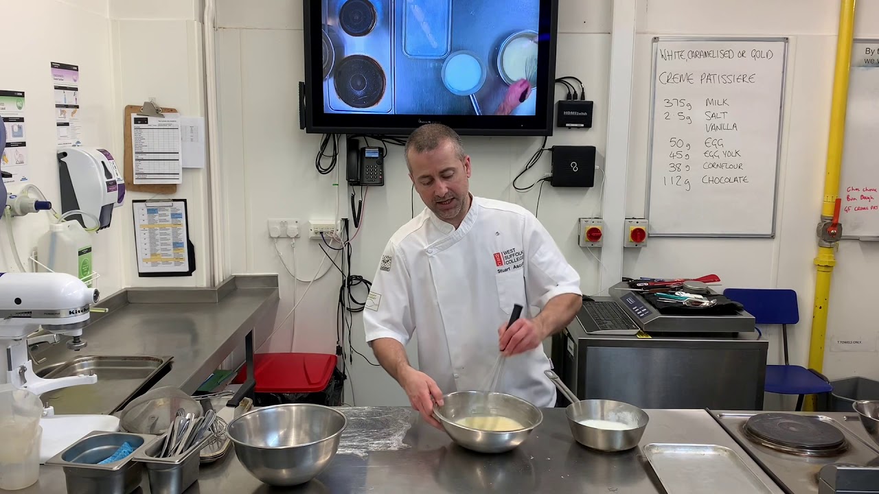 White, caramelised or gold chocolate creme patisserie