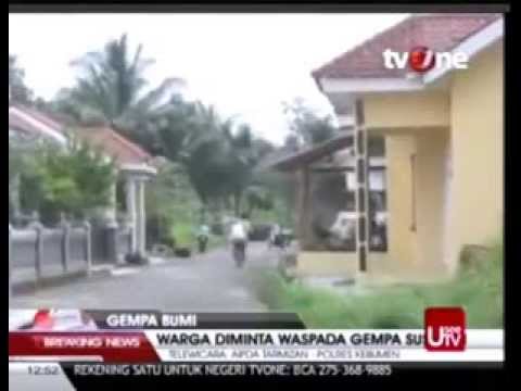 VIDEO AMATIR Saat Gempa 6.5 SR 25 Januari 2014 Hari Ini Di Kebumen - YouTube