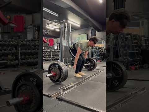 200kg hack deadlift