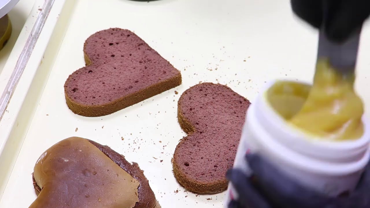 تغليف و تزيين قالب قلب