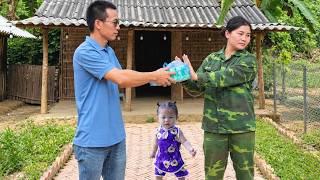 Details The female veteran was stunned when he confessed his feelings to her. (Trieu Suong) Guide