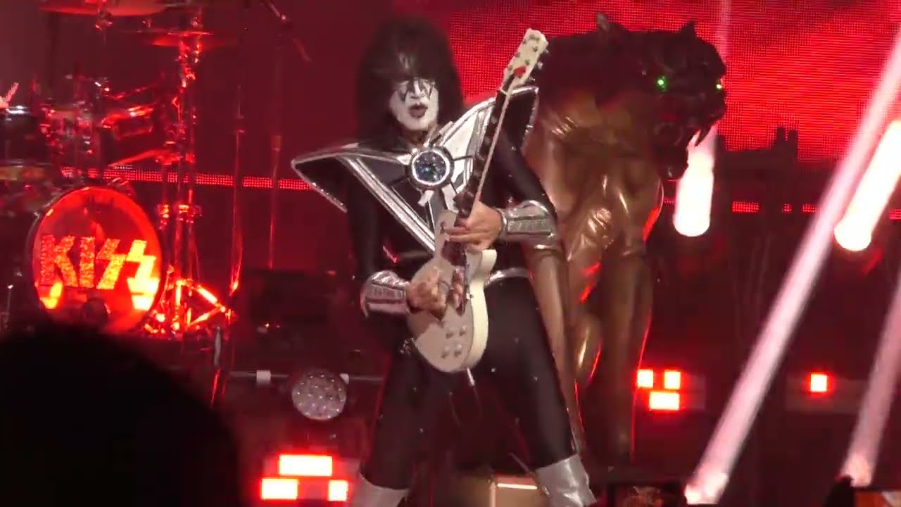 KISS - Rock and Roll All Nite @American Family Amphitheatre - Milwaukee, WI - 5/11/2022