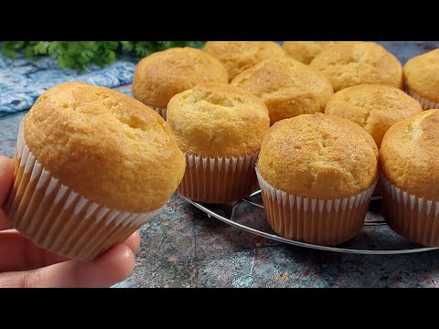 Soft and fluffy MuFFINS! Super yummy! My kids would like these cupcakes!
