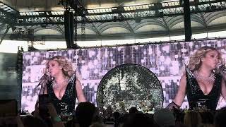 Beyoncé with her beautiful voice live in Frankfurt, Germany