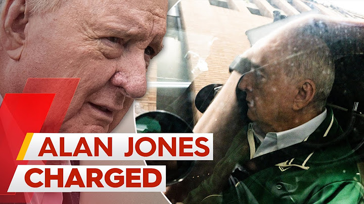 How detectives swooped on veteran broadcaster Alan Jones in early morning arrest | A Current Affair