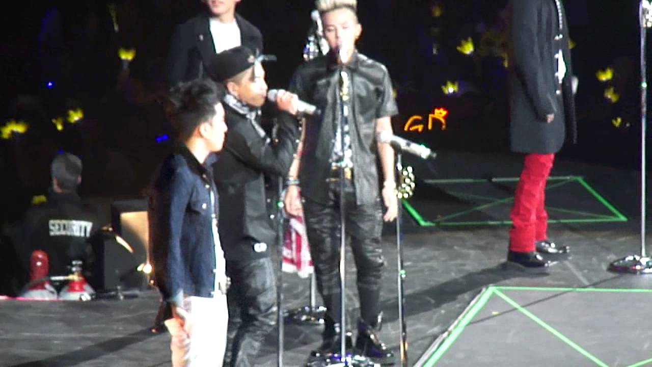 Cafe - Big Bang @ BigBang Alive Galaxy Tour 2012 Newark 11/8