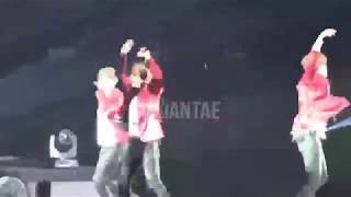 170607 WINGS TOUR HIROSHIMA - V AND HIS CUTE DANCE MOVES DURING RUN
